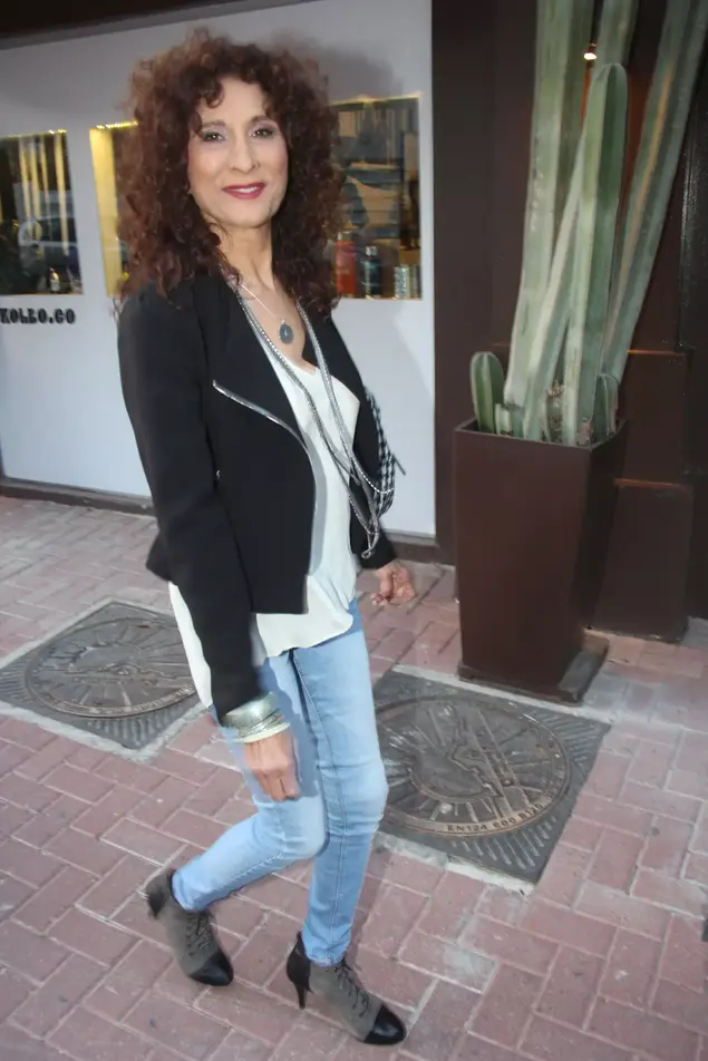 אביבה אבידן (ניר פקין)