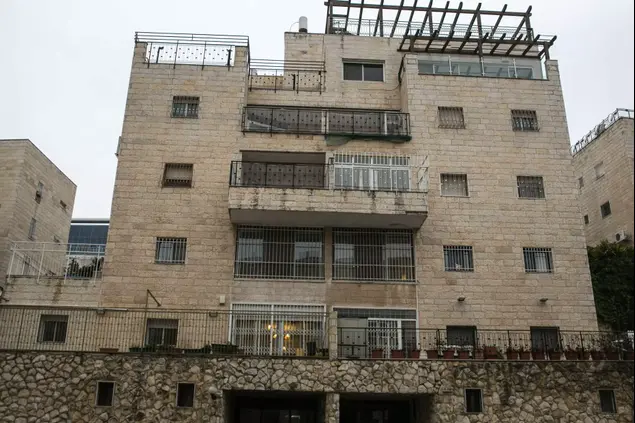 ביתו של אריה דרעי ברחוב הקבלן בירושלים, פברואר 2015 (נועם מושקוביץ)