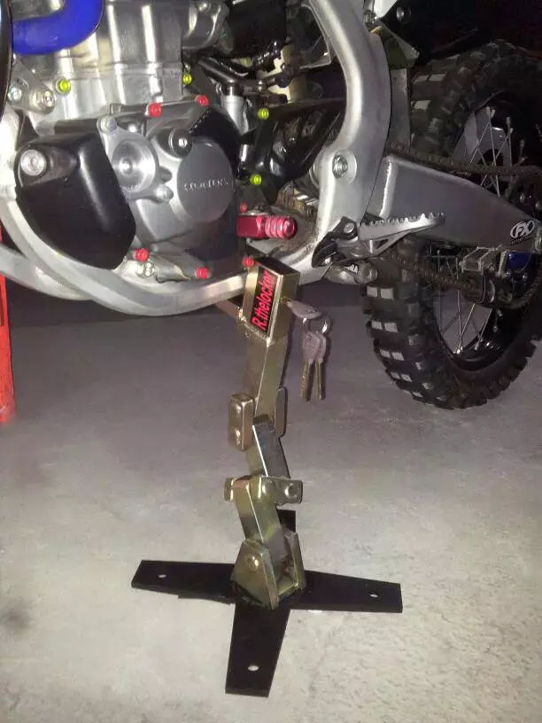 מנעול נגד גניבה לאופנועים ופולאריס RZR (יח"צ , צלם: רונן דהן)