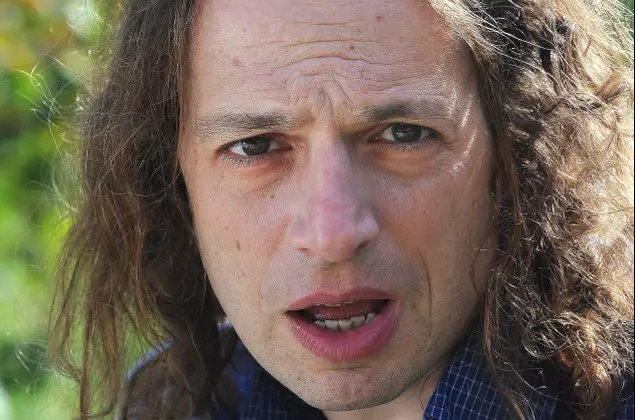 אמיר חצרוני (ראובן קסטרו)