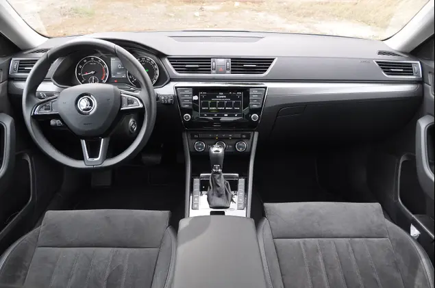 סקודה סופרב 1.8 ל' TSI אקסקלוסיב במבחן דרכים (ניר בן טובים)