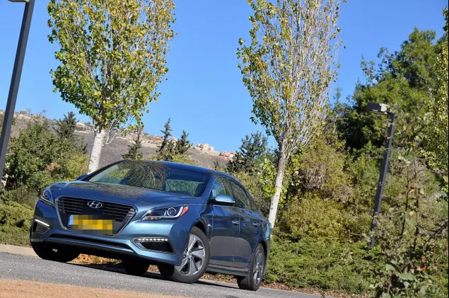 יונדאי סונטה היברידית לימיטד במבחן דרכים (ניר בן טובים)