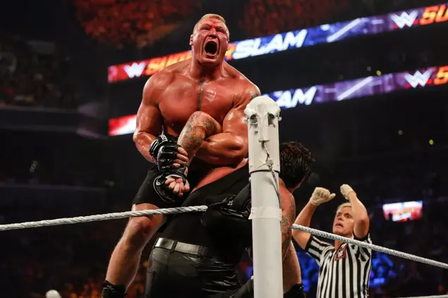ברוק לסנר נגד אנדרטייקר, WWE (GettyImages)