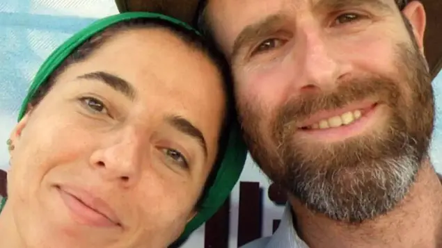 פיגוע דקירה בעתניאל: אם לשישה נרצחה לעיני בתה בת ה-17 (מערכת וואלה! NEWS)