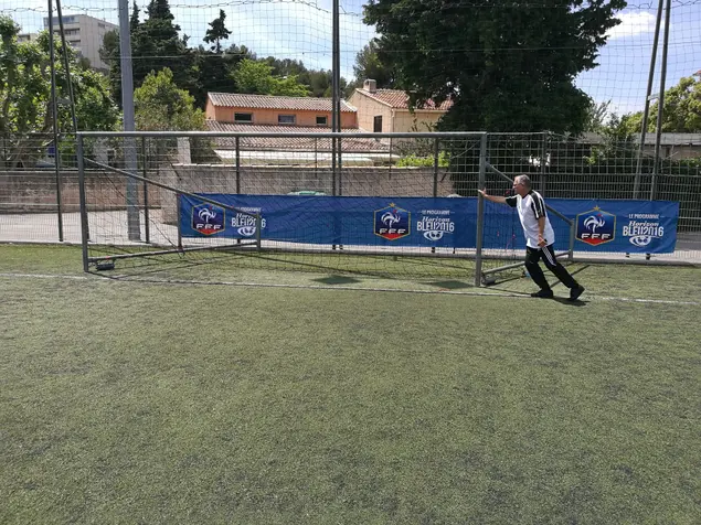 המסע לחיפוש אחר ילדותו של זינדין זידאן (מערכת וואלה! NEWS , אורן יוסיפוביץ)