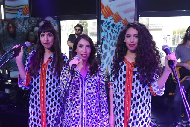 להקת a-wa באולפן וואלה (ראובן קסטרו)