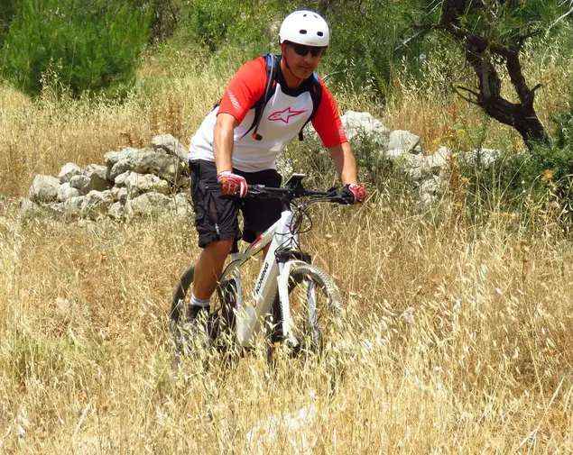 מבחן אופניים חשמליים שטח קוניג רוק (קובי ליאני)