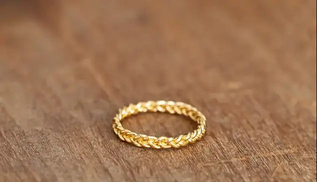 טבעת נישואין של הוטקראון, 820 שקלים (יח"צ , hot crown , איה וינד)