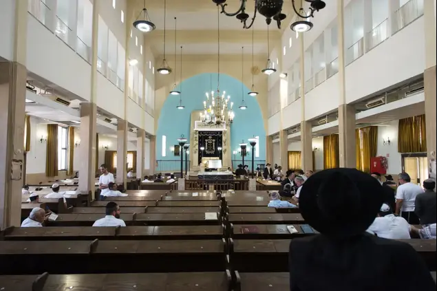 בית הכנסת הגדול, הרצליה. יולי 2016 (ניב אהרונסון)