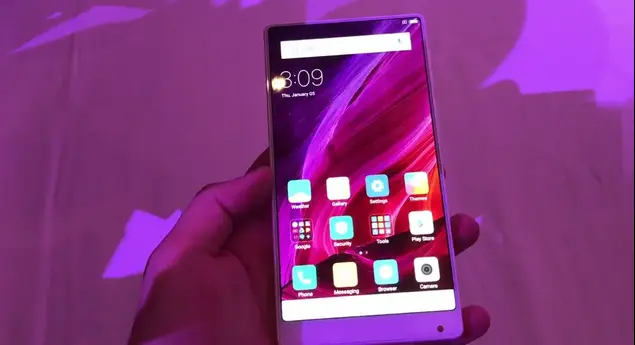 שיאומי Mi Mix בלאס וגאס (מערכת וואלה! NEWS , מייקי לוי)