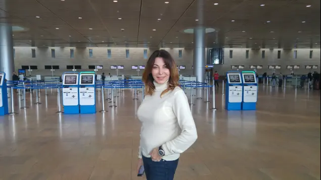 אווה בנאמו ביקורת דרכונים (מערכת וואלה! NEWS , יניב לוי)
