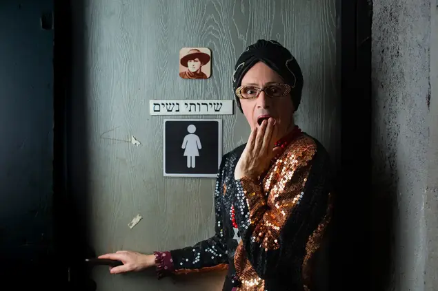 השחקן והיוצר נדב בושם (דרור עינב)
