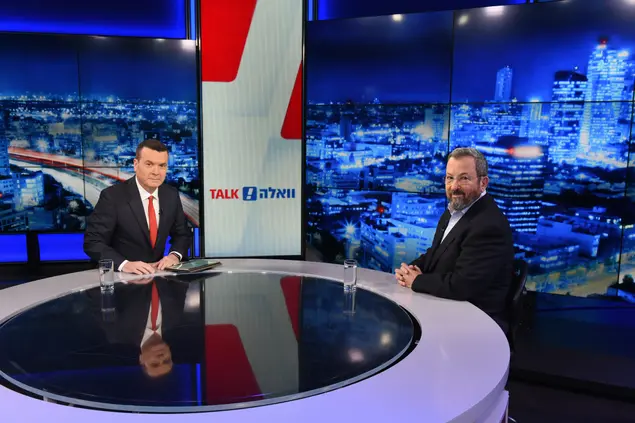 אהוד ברק לראיון אישי אחד על אחד עם יעקב אילון באולפן וואלה ניוז (ראובן קסטרו)