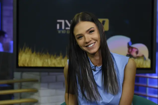 רוסלנה רודינה (ראובן קסטרו)