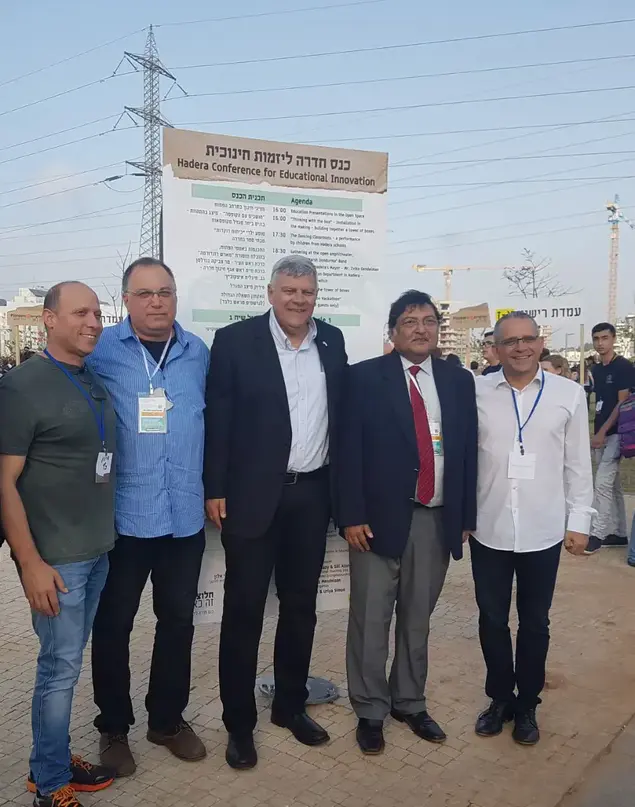 מוטי אלמליח סוגטה מיטרה, צביקה גנדלמן יעקב הכט וארנון כץ (יח"צ)