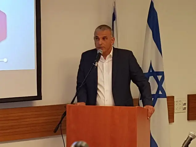 שר האוצר משה כחלון במסיבת עיתונאים בקרית הממשלה בתל אביב, 18 באפריל 2017 (אבי כהן)