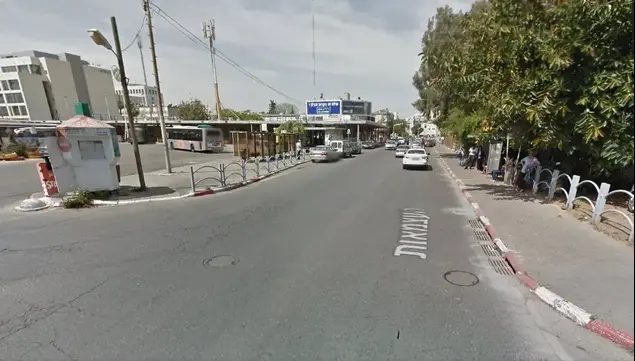 רחוב העצמאות הרצליה נדלן נדל"ן (יח"צ)