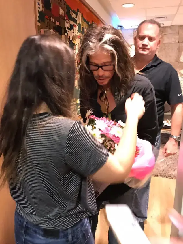 סטיבן טיילר בישראל (מערכת וואלה! NEWS , חי שלום)