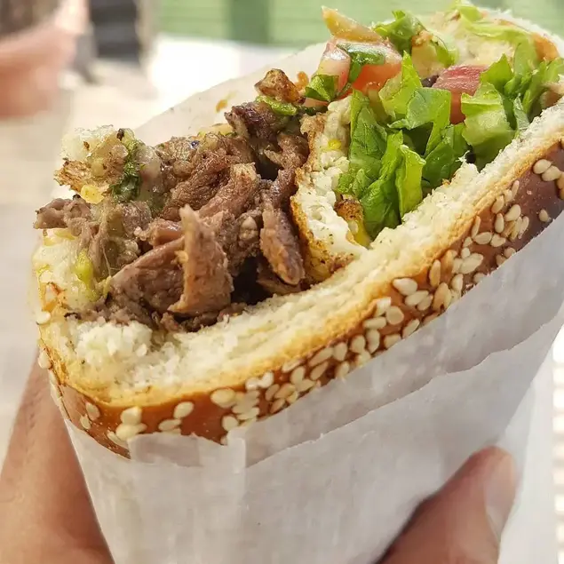 סטייק אנד אגס חלה אצל עומר'ס באילת (מערכת וואלה! NEWS , מתן שופן)