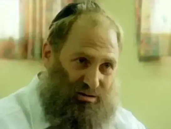 מתוך אורים ותומים (צילום מסך) מתוך אורים ותומים (צילום מסך)