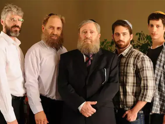 אורים ותומים קבוצתית (יח"צ , יוסי צבקר) אורים ותומים קבוצתית (יח"צ , יוסי צבקר)