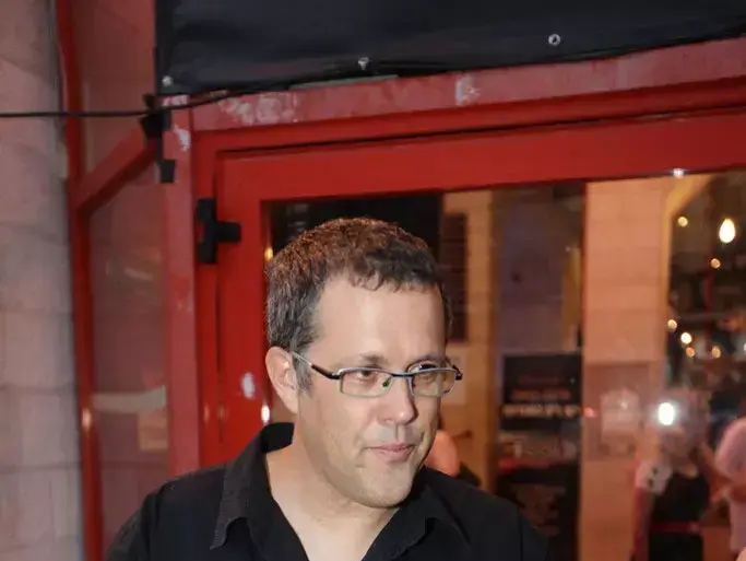 אורי רוזנווקס (שי אוקנין) אורי רוזנווקס (שי אוקנין)