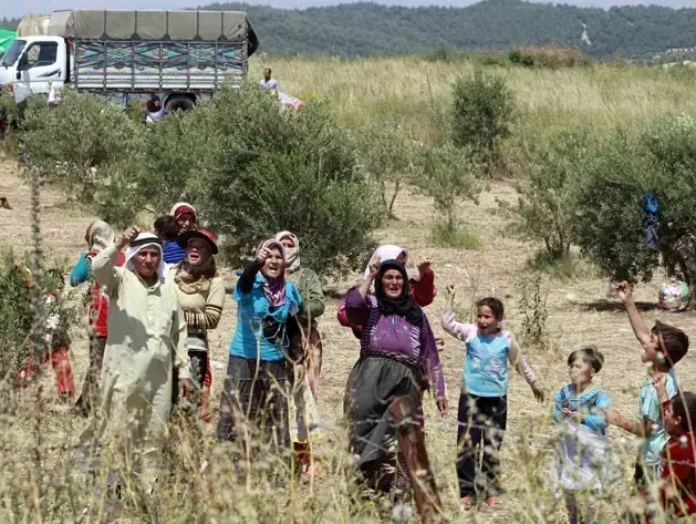 פליטים סורים בטורקיה, יוני 2011 (רויטרס) פליטים סורים בטורקיה, יוני 2011 (רויטרס)