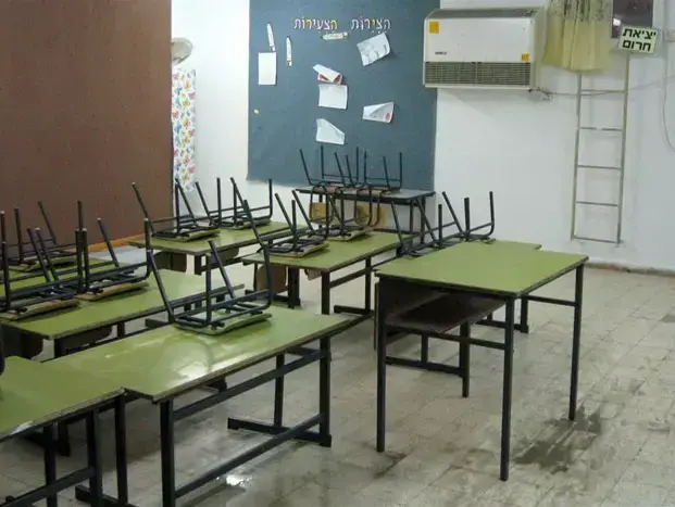 בית הספר לבנות בעמנואל (חדשות 24 , חיים פרץ) בית הספר לבנות בעמנואל (חדשות 24 , חיים פרץ)
