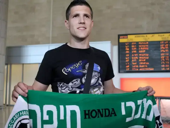 יוריצה בוליאט, בלם קרואטי שסיכם בקבוצת מכבי חיפה (קובי אליהו) יוריצה בוליאט, בלם קרואטי שסיכם בקבוצת מכבי חיפה (קובי אליהו)