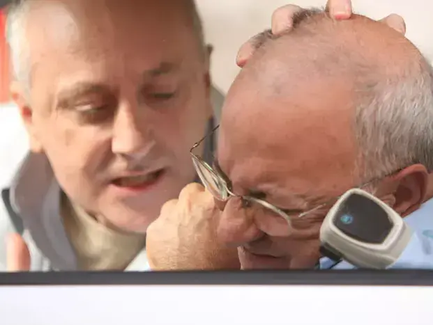 מתוך הסרט "בין השמשות" (יח"צ) מתוך הסרט "בין השמשות" (יח"צ)