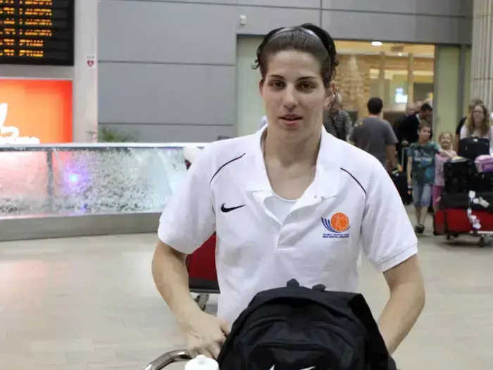 נועה גנור שחקנית נבחרת ישראל כדורסל נשים (קובי אליהו) נועה גנור שחקנית נבחרת ישראל כדורסל נשים (קובי אליהו)