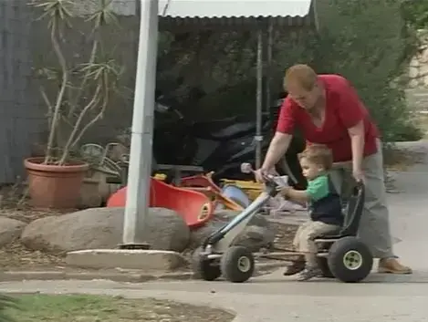 מתוך "הקיבוץ" (צילום מסך) מתוך "הקיבוץ" (צילום מסך)