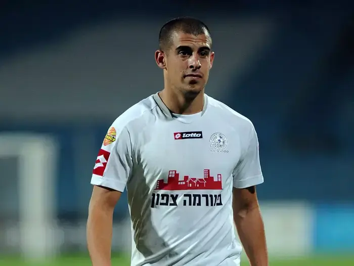חלוץ מכבי פתח תקוה טל בן חיים (ברני ארדוב) חלוץ מכבי פתח תקוה טל בן חיים (ברני ארדוב)