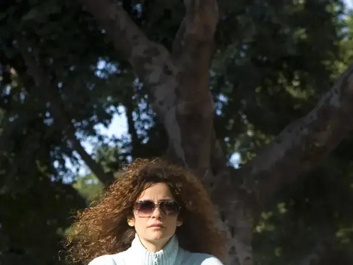 אל תעזבי את תל אביב (יח"צ , אסנת רום) אל תעזבי את תל אביב (יח"צ , אסנת רום)