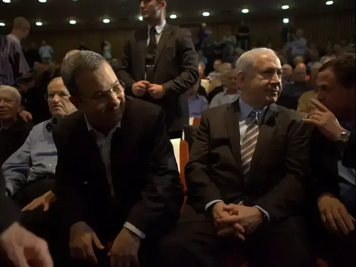 ביבי נתניהו ואהוד ברק בטקס 40 שנה למבצע סבנה (דרור עינב) ביבי נתניהו ואהוד ברק בטקס 40 שנה למבצע סבנה (דרור עינב)