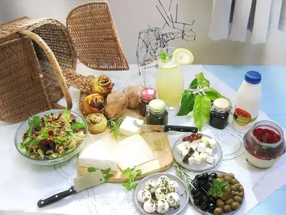סל פיקניק בית וקיט (יח"צ) סל פיקניק בית וקיט (יח"צ)