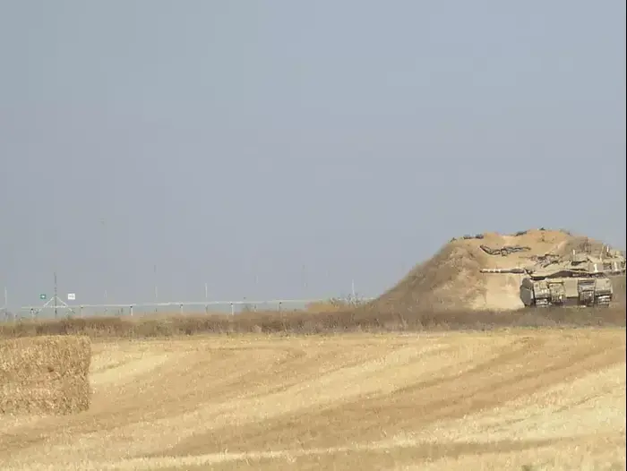 אזור כיסופים ברצועת עזה (דייב בוימוביץ') אזור כיסופים ברצועת עזה (דייב בוימוביץ')