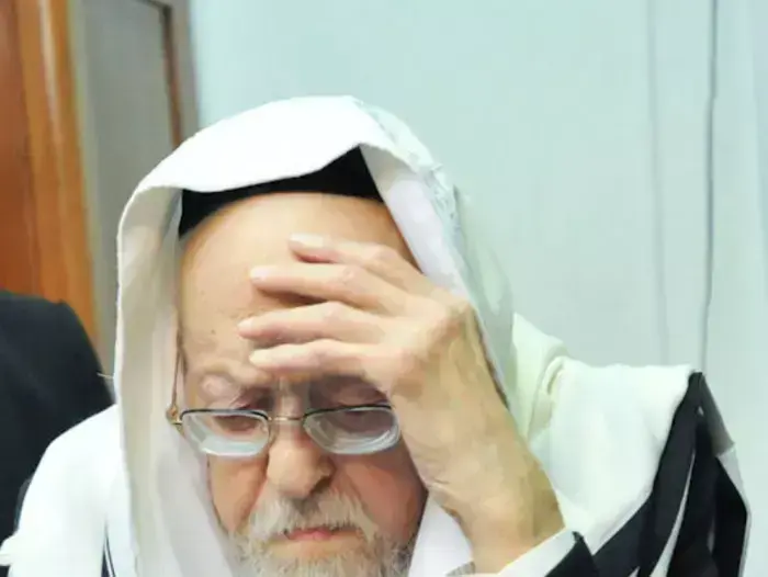 הרב שלום אלישיב הלך לעולמו בגיל 102 (אתר רשמי)