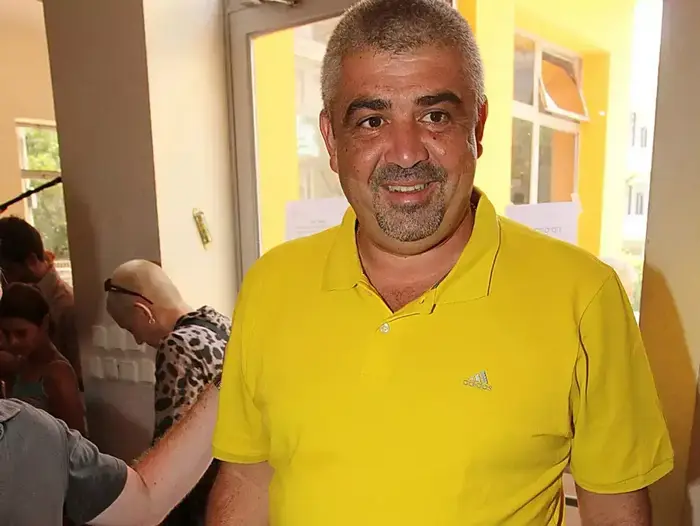 יום הולדת לאורלי ולינאי (אביב חופי) יום הולדת לאורלי ולינאי (אביב חופי)