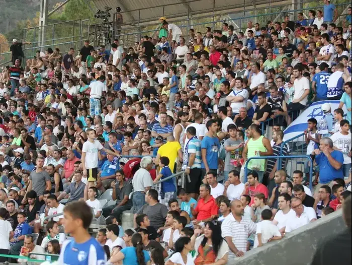 אוהדי עירוני קרית שמונה (אדריאן הרבשטיין) אוהדי עירוני קרית שמונה (אדריאן הרבשטיין)