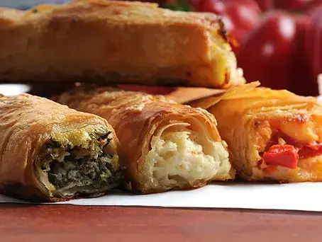 לאצבעות פילו במילוי גבינה וכרישה, גמבה ותרד (יח"צ , יולה זובריצקי)