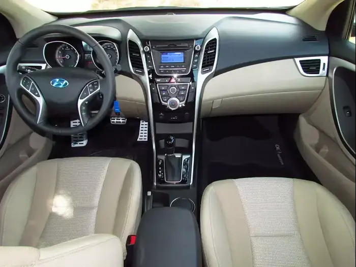 מבחן יונדאי i30 (קובי ליאני) מבחן יונדאי i30 (קובי ליאני)
