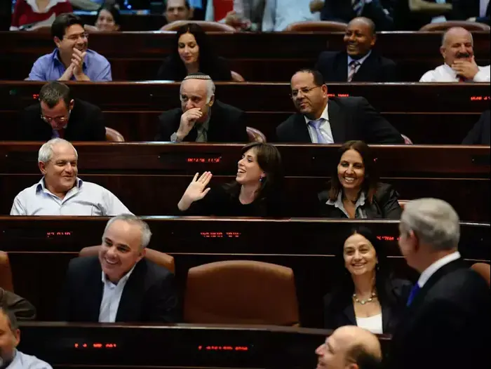 מליאת הכנסת הצביעה בקריאה שנייה ושלישית על פיזור הכנסת (עומר מירון) מליאת הכנסת הצביעה בקריאה שנייה ושלישית על פיזור הכנסת (עומר מירון)