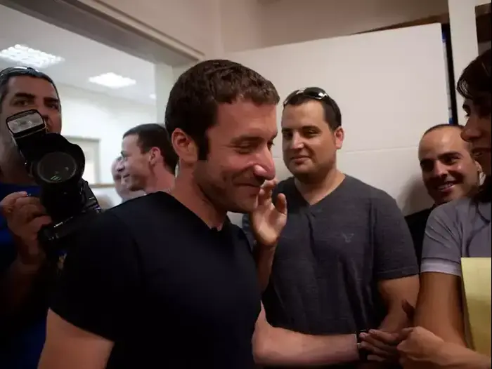 איציק שמולי מצטרף לרשימת מפלגת העבודה (דניאל בוק) איציק שמולי מצטרף לרשימת מפלגת העבודה (דניאל בוק)