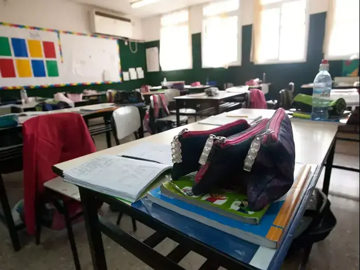 תרגיל רעידת אדמה בבית הספר "פרנקל" בגבעה הצרפתית בירושלים, אוקטובר 2012 (עומר מירון) תרגיל רעידת אדמה בבית הספר "פרנקל" בגבעה הצרפתית בירושלים, אוקטובר 2012 (עומר מירון)