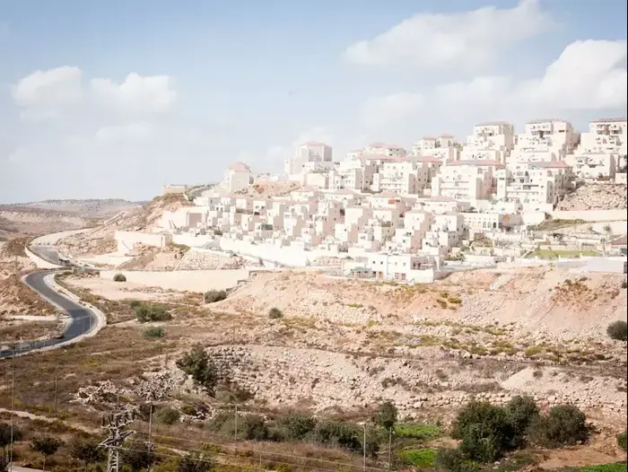 בתים בבית"ר עילית, אוקטובר 2012 (טלי מאייר ) בתים בבית"ר עילית, אוקטובר 2012 (טלי מאייר )
