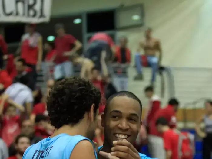 שחקן הפועל אילת, טוני יאנגר (מגד גוזני) שחקן הפועל אילת, טוני יאנגר (מגד גוזני)