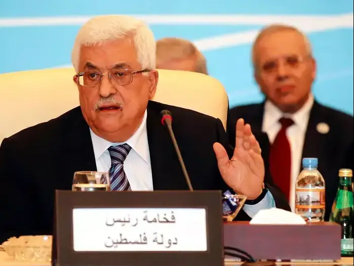יו"ר הרשות הפלסטינית, אבו מאזן, בכינוס של הליגה הערבית בקטאר. 9 בדצמבר 2012 (רויטרס) יו"ר הרשות הפלסטינית, אבו מאזן, בכינוס של הליגה הערבית בקטאר. 9 בדצמבר 2012 (רויטרס)