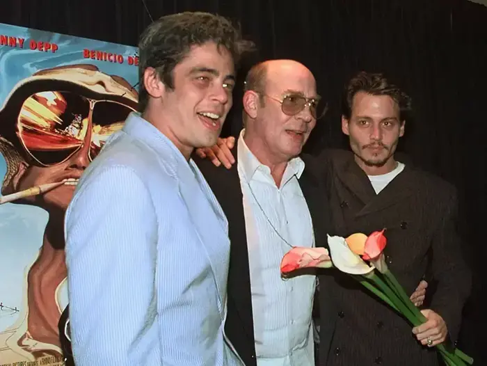 האנטר ס. תומפסון (AP) האנטר ס. תומפסון (AP)