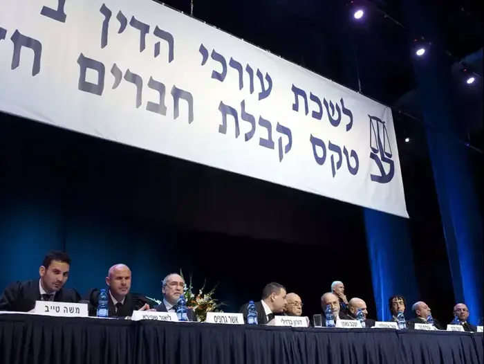 אשר גרוניס בטקס הסמכת עורכי דין בבנייני האומה ירושלים, דצמבר 2012 (טלי מאייר ) אשר גרוניס בטקס הסמכת עורכי דין בבנייני האומה ירושלים, דצמבר 2012 (טלי מאייר )